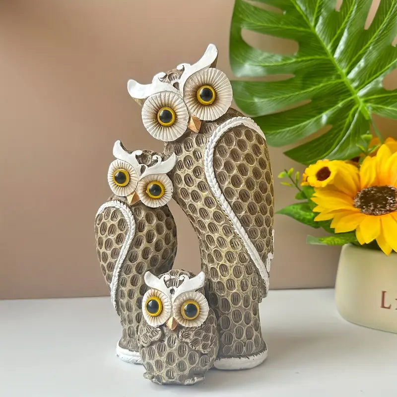 Chic Owl Family Resin Decor