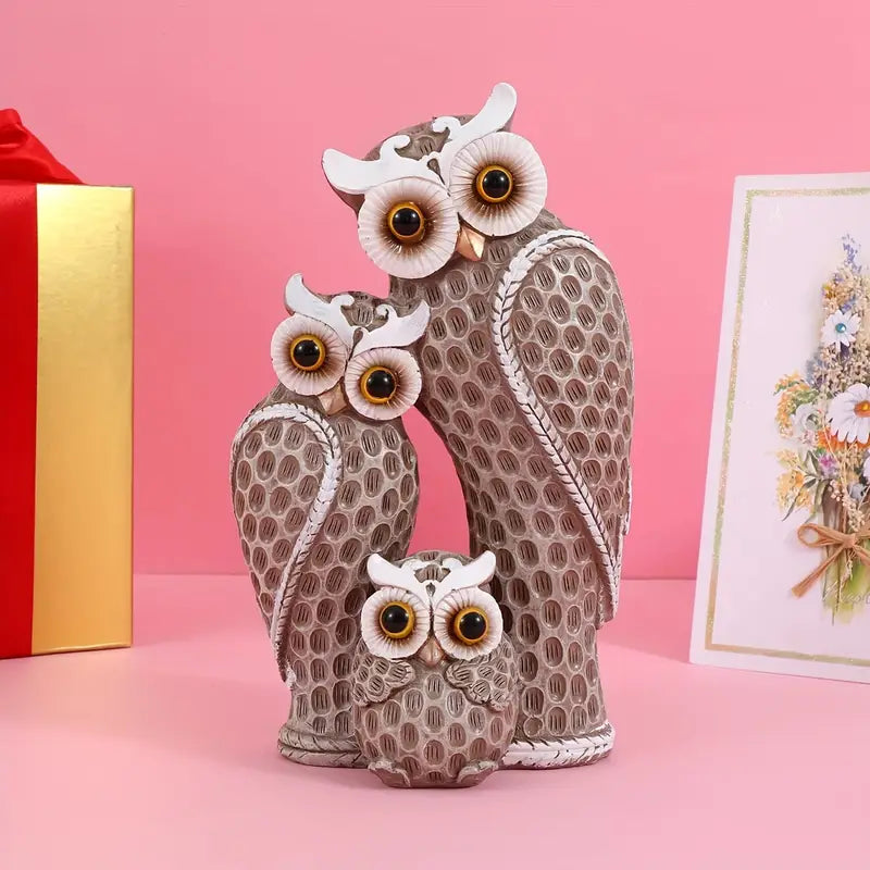 Chic Owl Family Resin Decor