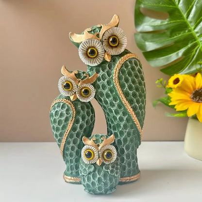 Chic Owl Family Resin Decor